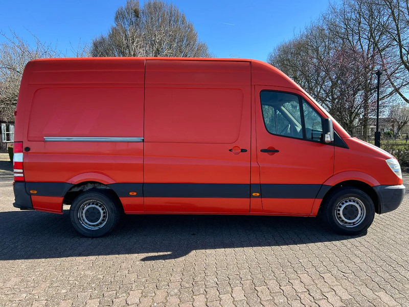 Mercedes-Benz Sprinter 211 211 CDI L2H2 366 DC - 소형 밴 : 사진 5 Mercedes-Benz Sprinter 211 211 CDI L2H2 366 DC - 소형 밴 : 사진 5