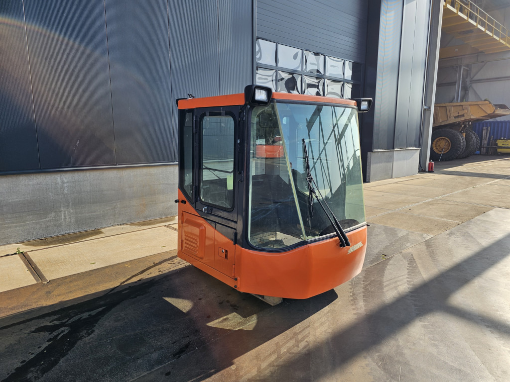 Doosan 220101-00071B - 220101-00071A - 운전실 건설기계 용 : 사진 3 Doosan 220101-00071B - 220101-00071A - 운전실 건설기계 용 : 사진 3