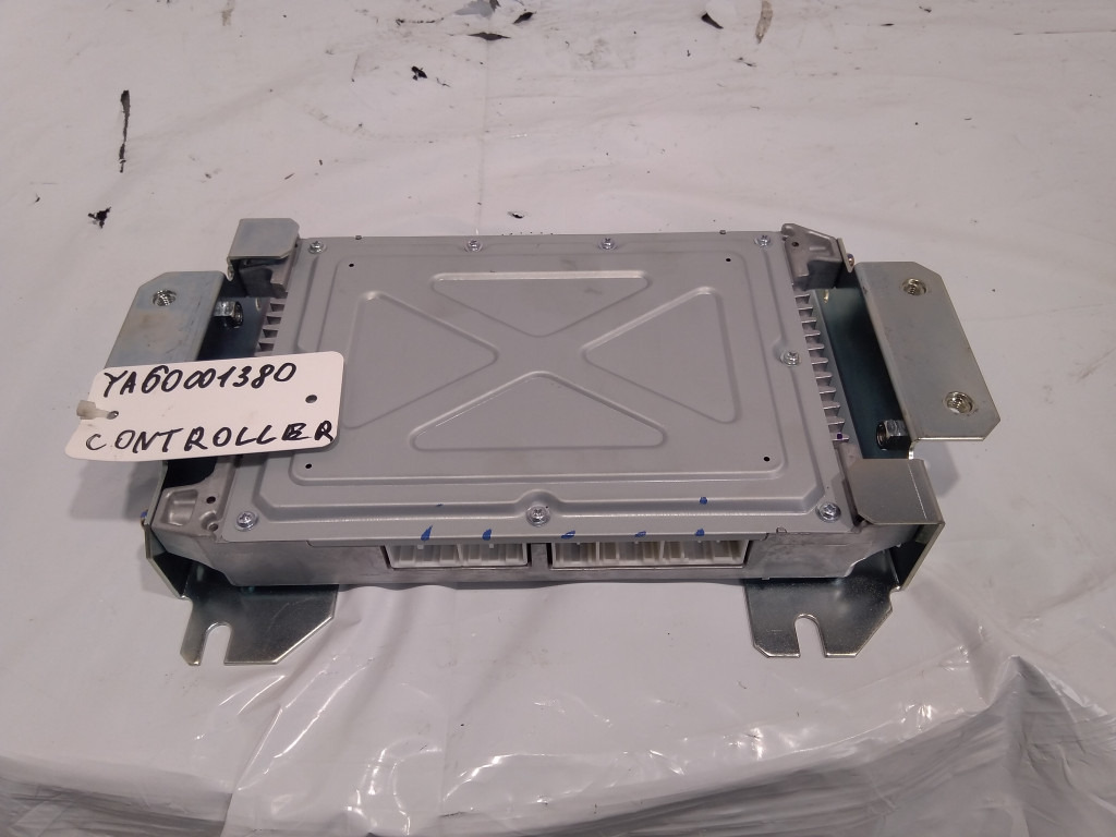 Hitachi YA60001380 - ECU 건설기계 용 : 사진 1 Hitachi YA60001380 - ECU 건설기계 용 : 사진 1