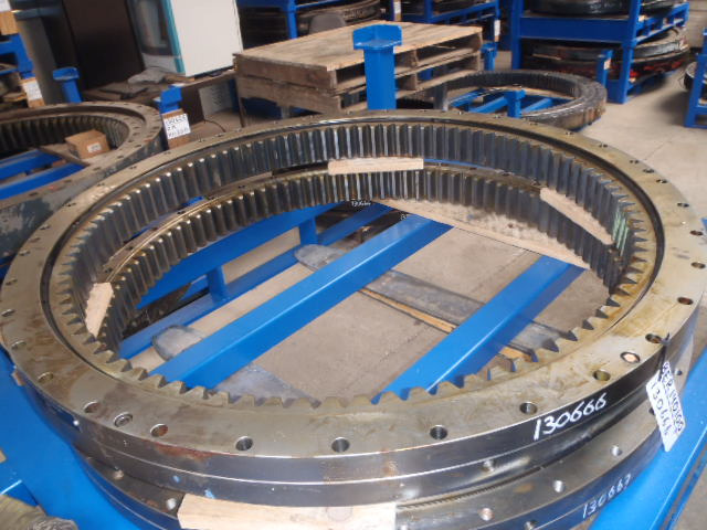 New Holland BER140100 - 선회 링 건설기계 용 : 사진 1 New Holland BER140100 - 선회 링 건설기계 용 : 사진 1