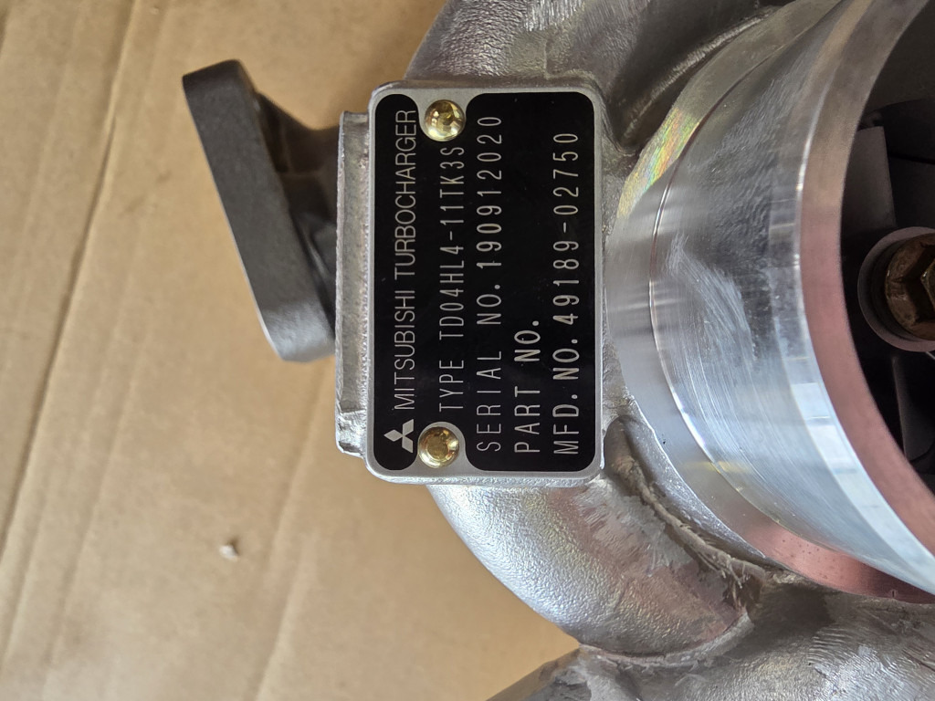 New Holland va4918902750 - 터보 건설기계 용 : 사진 4 New Holland va4918902750 - 터보 건설기계 용 : 사진 4