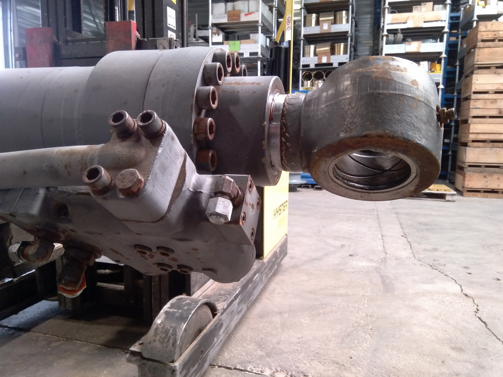 Volvo SA114604990 - SA114607450 - 유압 실린더 건설기계 용 : 사진 2 Volvo SA114604990 - SA114607450 - 유압 실린더 건설기계 용 : 사진 2