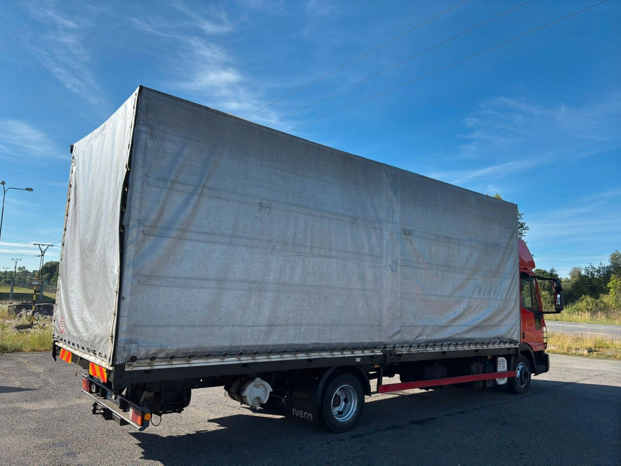 Iveco EuroCargo 75E16 - 커튼 사이드 밴 : 사진 3 Iveco EuroCargo 75E16 - 커튼 사이드 밴 : 사진 3