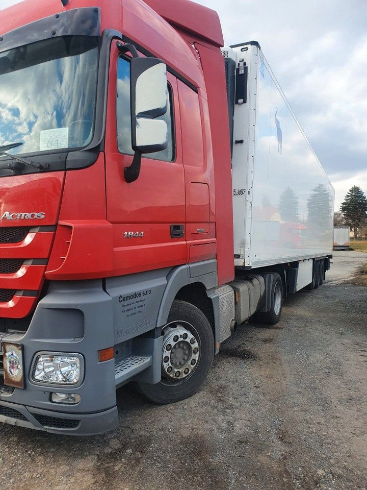 Mercedes-Benz Actros 1844 - 트랙터 유닛 : 사진 2 Mercedes-Benz Actros 1844 - 트랙터 유닛 : 사진 2