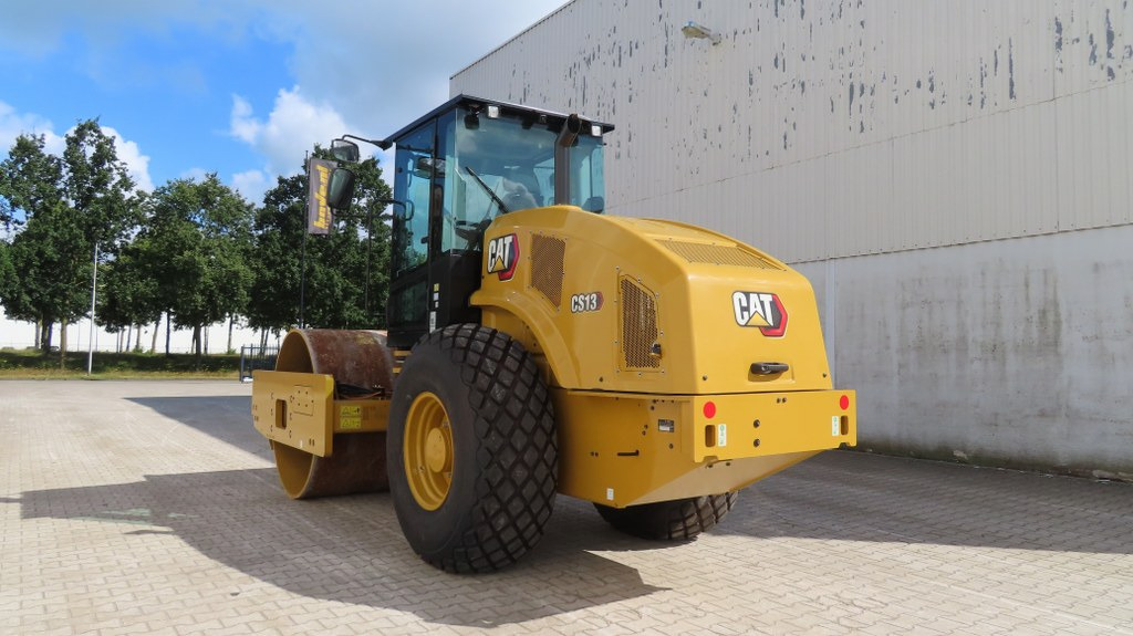 Caterpillar CS66B - 압축기 : 사진 4 Caterpillar CS66B - 압축기 : 사진 4