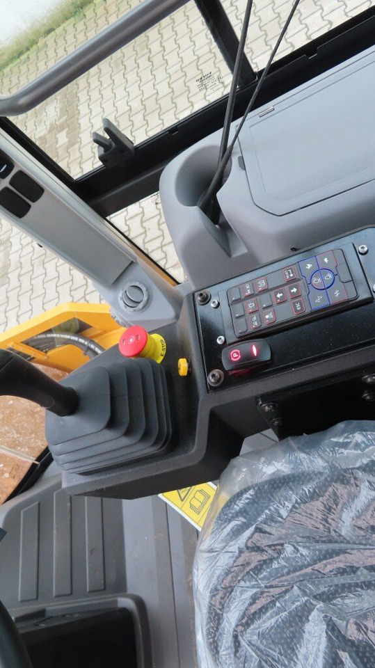 압축기 Volvo SD 135 B : 사진 12