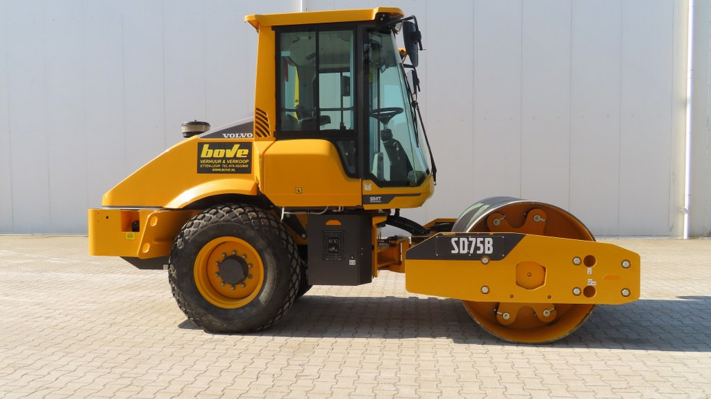 Volvo SD75 B - 압축기 : 사진 1 Volvo SD75 B - 압축기 : 사진 1