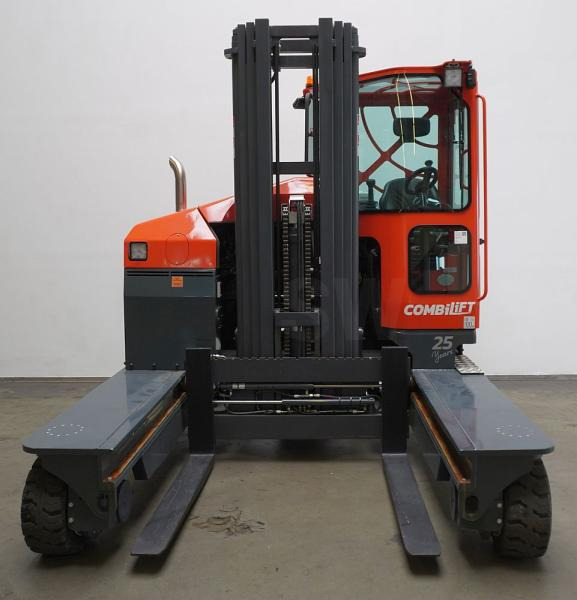 Combilift C4000 - 4방향 리치 트럭 : 사진 4 Combilift C4000 - 4방향 리치 트럭 : 사진 4