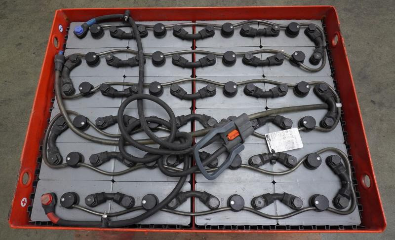 GRUMA 48 Volt 5 PzS 775 Ah - 배터리 : 사진 3 GRUMA 48 Volt 5 PzS 775 Ah - 배터리 : 사진 3