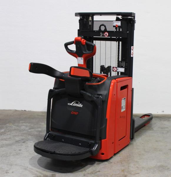 Linde D 12 AP 1173-01 - 스태커 : 사진 2 Linde D 12 AP 1173-01 - 스태커 : 사진 2