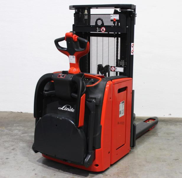 Linde D 12 AP 1173-01 - 스태커 : 사진 1 Linde D 12 AP 1173-01 - 스태커 : 사진 1