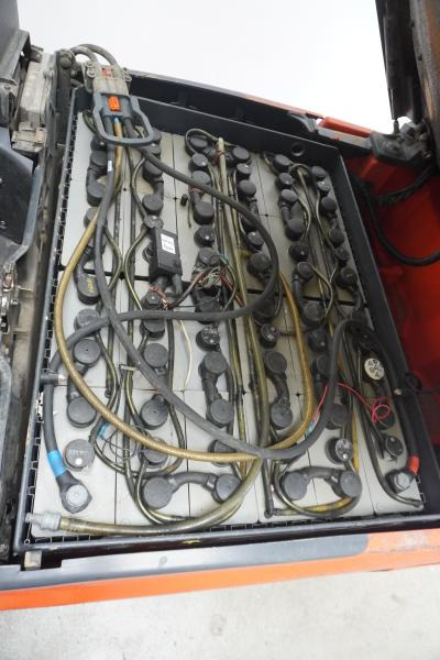 Linde E 18 L EVO 386-02 - 전기 지게차 : 사진 5 Linde E 18 L EVO 386-02 - 전기 지게차 : 사진 5