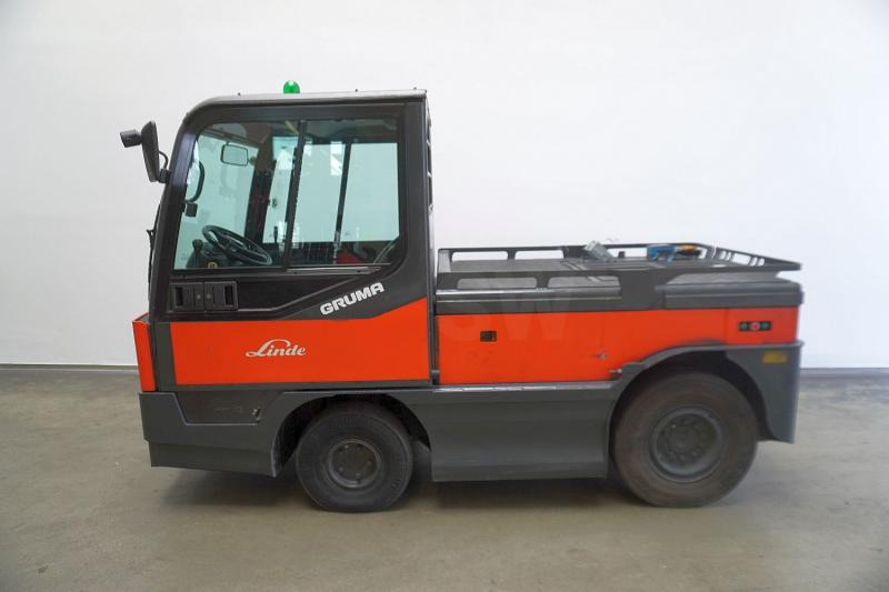 Linde P 250 SWB 127-05 - 견인 트랙터 : 사진 4 Linde P 250 SWB 127-05 - 견인 트랙터 : 사진 4