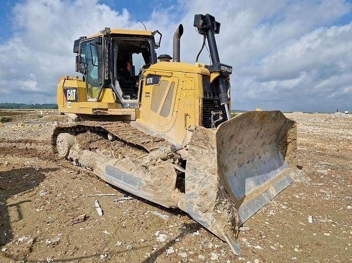 CAT D7E - 불도저 : 사진 1 CAT D7E - 불도저 : 사진 1