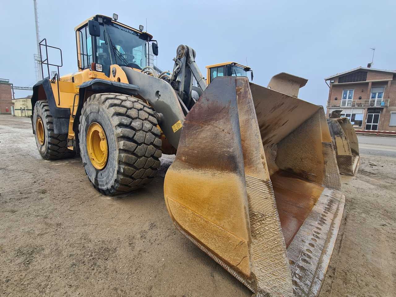 VOLVO L220G - 휠 로더 : 사진 1 VOLVO L220G - 휠 로더 : 사진 1
