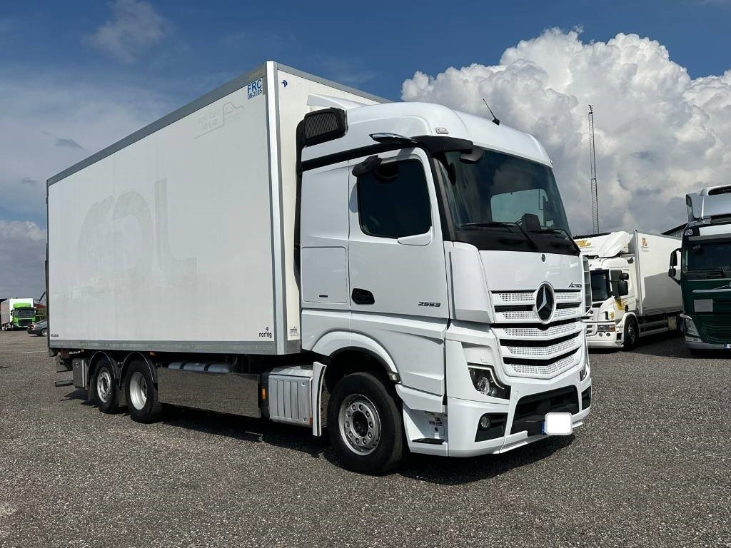 Mercedes-Benz Actros 2553 serie 7795 - 냉동탑차 : 사진 2 Mercedes-Benz Actros 2553 serie 7795 - 냉동탑차 : 사진 2