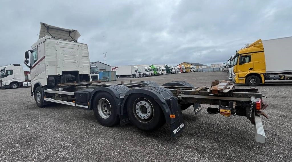 Volvo VOLVO FH 6*2 serie nr 3248 - 컨테이너 운반 장치/ 스와프 보디 트럭 : 사진 4 Volvo VOLVO FH 6*2 serie nr 3248 - 컨테이너 운반 장치/ 스와프 보디 트럭 : 사진 4