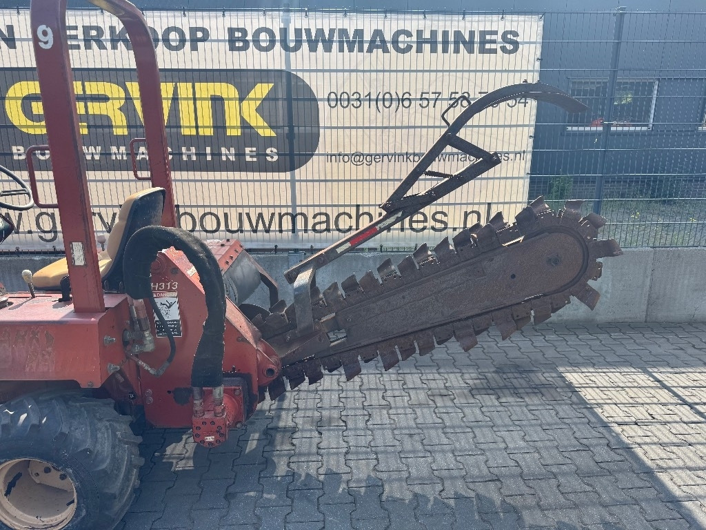 Ditch Witch 3700 DD - 트렌처 : 사진 4 Ditch Witch 3700 DD - 트렌처 : 사진 4