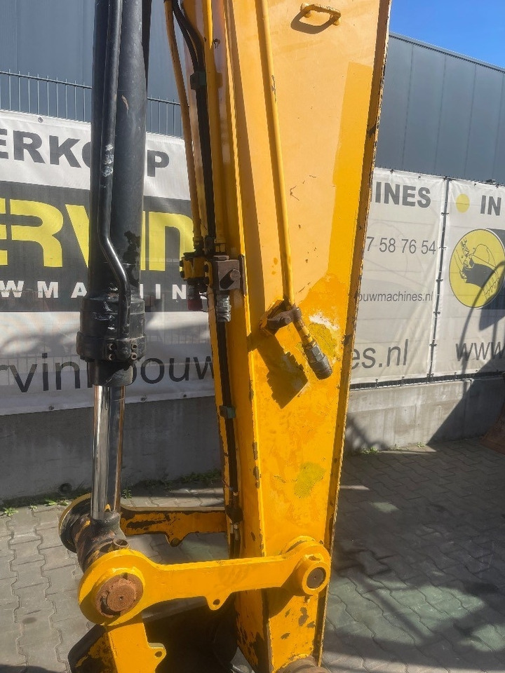 JCB JS 175 W - 휠 굴삭기 : 사진 4 JCB JS 175 W - 휠 굴삭기 : 사진 4