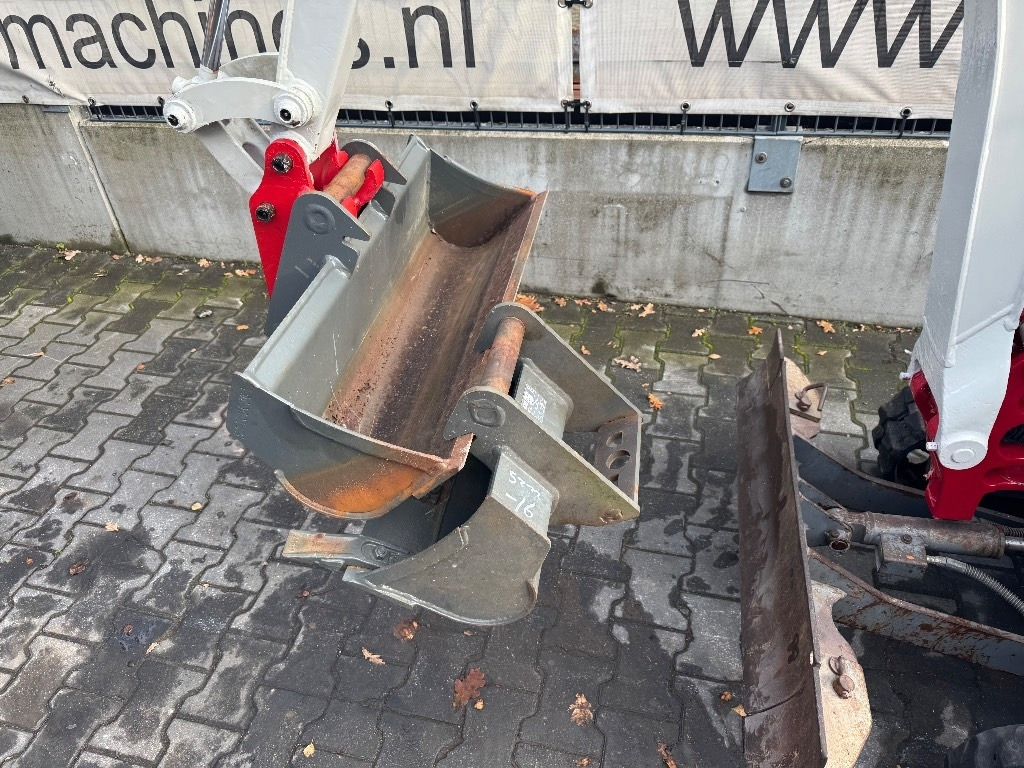 Takeuchi TB 210  - 미니 굴삭기 : 사진 2 Takeuchi TB 210  - 미니 굴삭기 : 사진 2