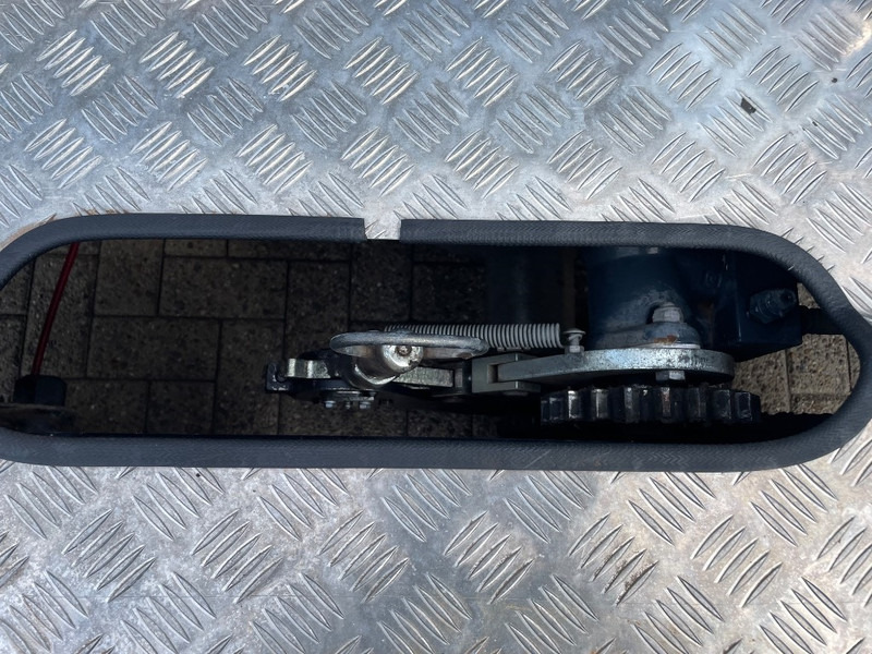 전천후 지형 크레인 Böcker AHK 30/1500 : 사진 8