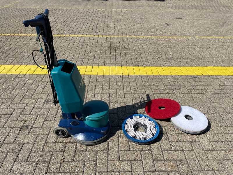 Wetrok Monodisc LS - 거리 청소 차량 : 사진 5 Wetrok Monodisc LS - 거리 청소 차량 : 사진 5