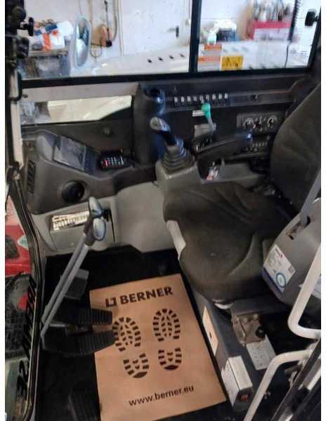 미니 굴삭기 Takeuchi TB 290 : 사진 6