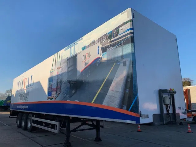 Vogelzang Closed box insulated lift axle MOT 06-2026 TOP Condition - 밀폐형 박스 세미 트레일러 : 사진 1 Vogelzang Closed box insulated lift axle MOT 06-2026 TOP Condition - 밀폐형 박스 세미 트레일러 : 사진 1