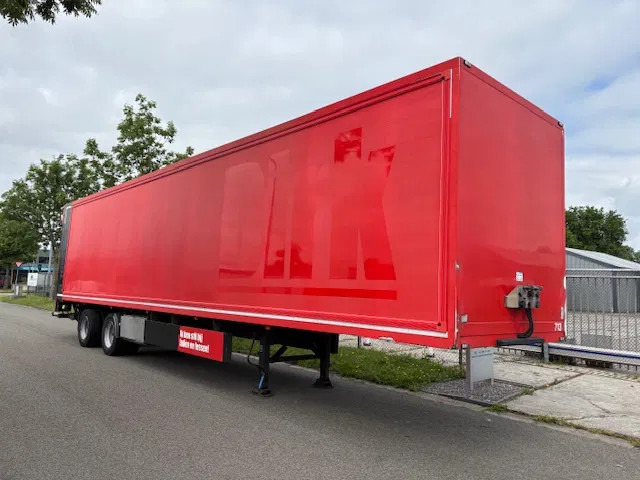 Vogelzang Closed box steering axle 2.5 ton taillift set batteries - 밀폐형 박스 세미 트레일러 : 사진 3 Vogelzang Closed box steering axle 2.5 ton taillift set batteries - 밀폐형 박스 세미 트레일러 : 사진 3