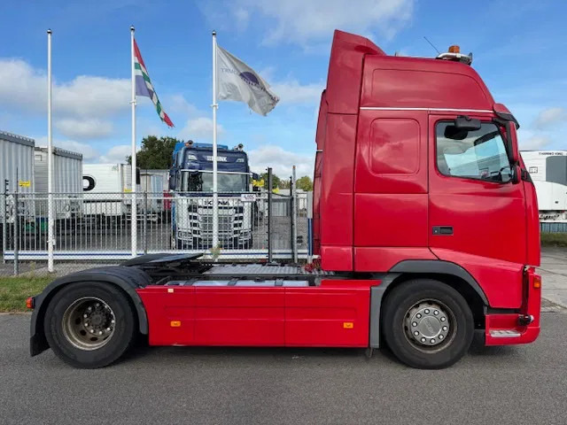 Volvo FH 12 480 Globe XL Euro 5 7B chassis tyres new - 트랙터 유닛 : 사진 4 Volvo FH 12 480 Globe XL Euro 5 7B chassis tyres new - 트랙터 유닛 : 사진 4