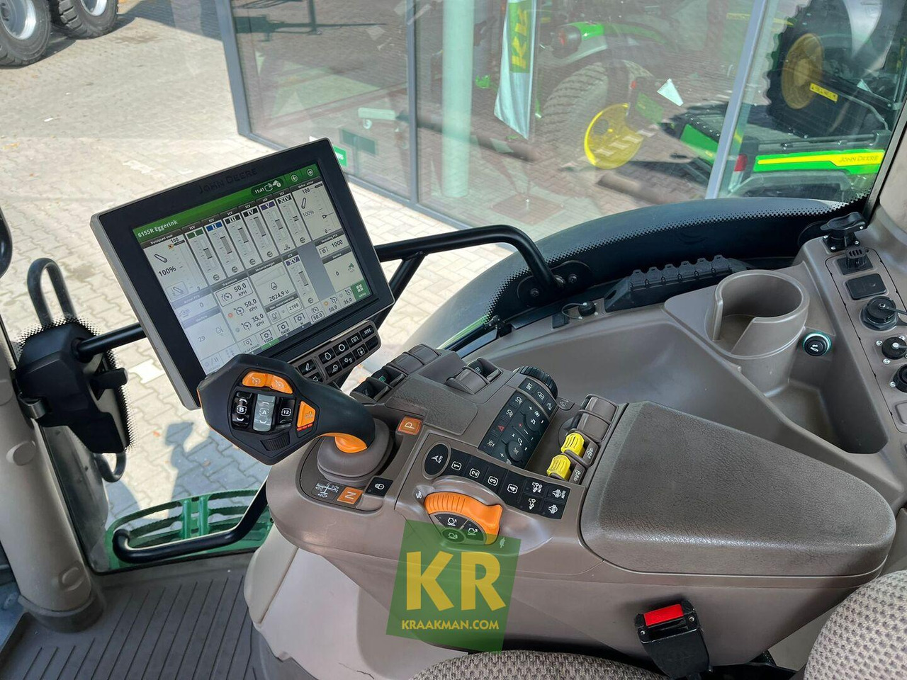 6155R John Deere - 장궤형 트랙터 : 사진 4 6155R John Deere - 장궤형 트랙터 : 사진 4