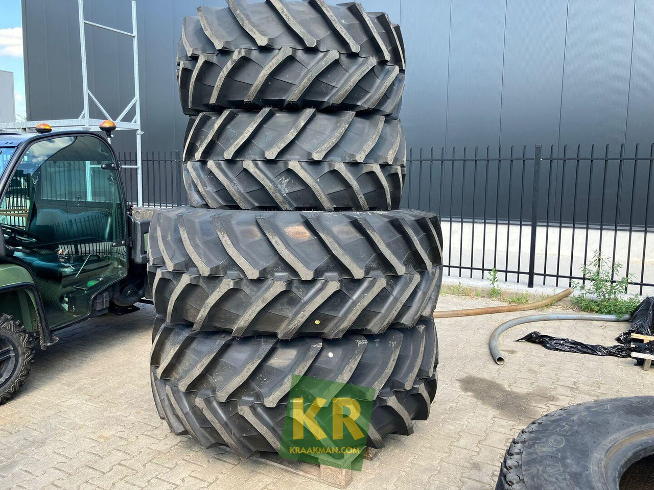 Banden Trelleborg Trelleborg - 휠 및 타이어 패키지 농업용 기계 용 : 사진 3 Banden Trelleborg Trelleborg - 휠 및 타이어 패키지 농업용 기계 용 : 사진 3
