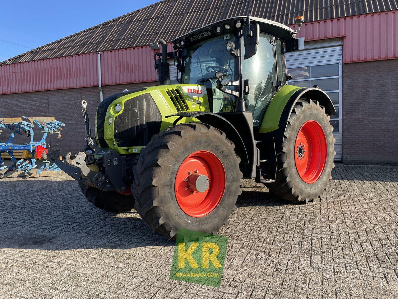Claas Arion 530 - 장궤형 트랙터 : 사진 1 Claas Arion 530 - 장궤형 트랙터 : 사진 1