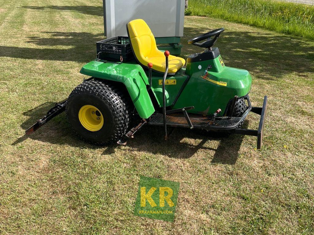 John Deere 1200A bunkerrake - 정원 장비 : 사진 5 John Deere 1200A bunkerrake - 정원 장비 : 사진 5