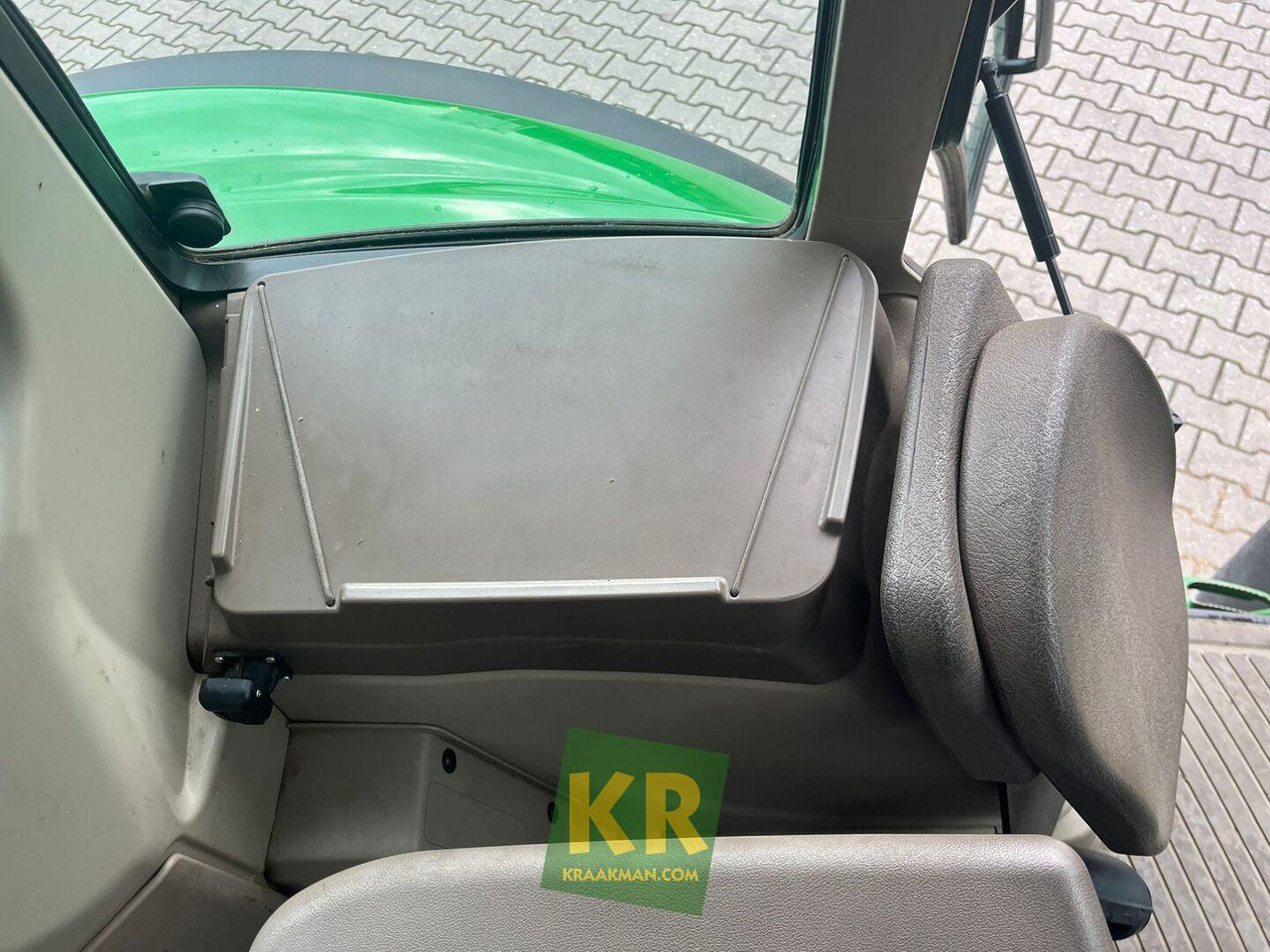 John Deere 6120M - 장궤형 트랙터 : 사진 3 John Deere 6120M - 장궤형 트랙터 : 사진 3