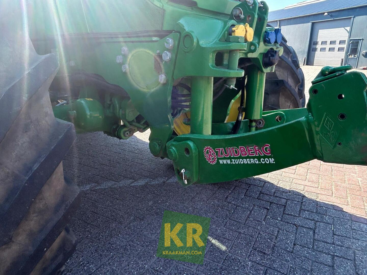 John Deere 6150R - 장궤형 트랙터 : 사진 5 John Deere 6150R - 장궤형 트랙터 : 사진 5