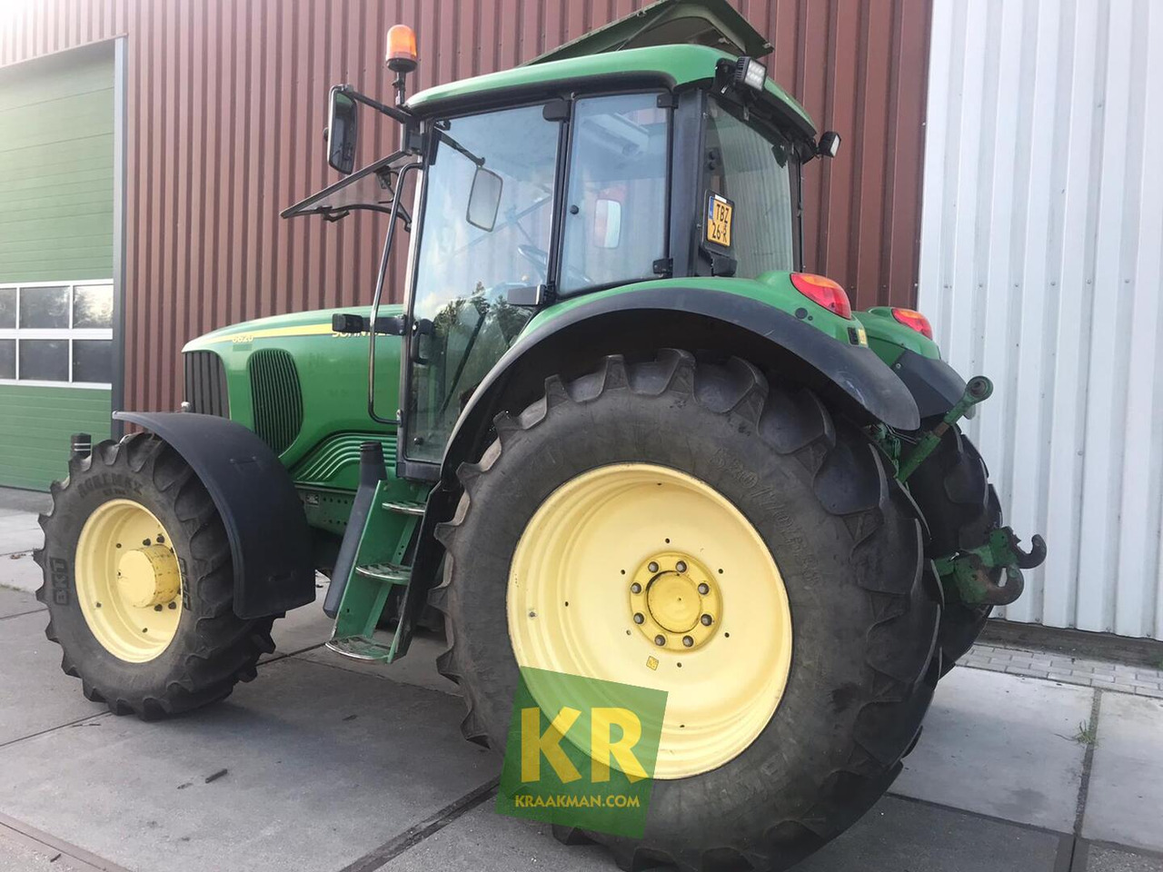 John Deere 6620 - 장궤형 트랙터 : 사진 3 John Deere 6620 - 장궤형 트랙터 : 사진 3