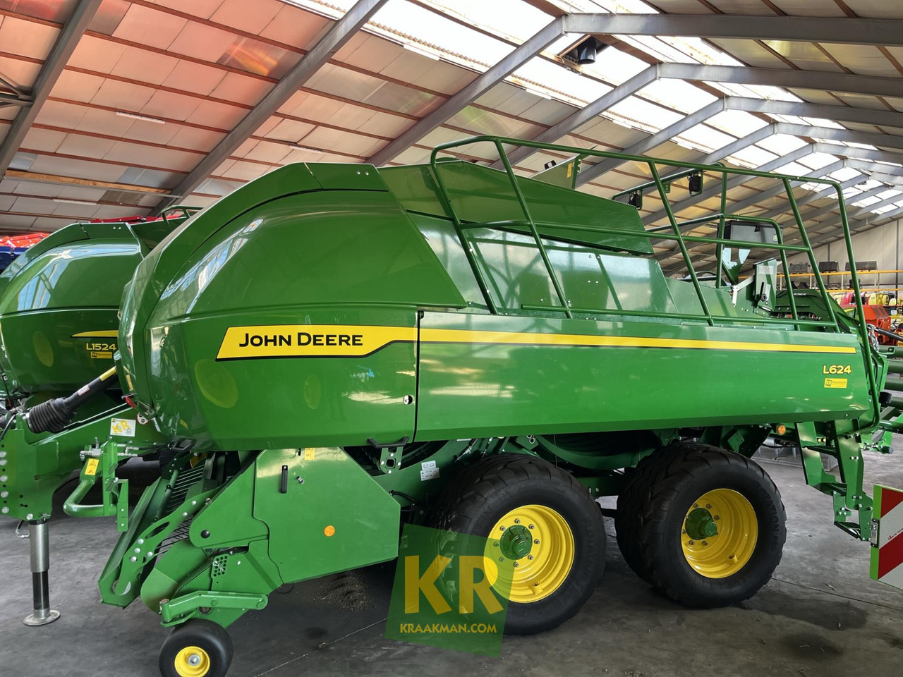 John Deere L624 - 정사각 베일러 : 사진 1 John Deere L624 - 정사각 베일러 : 사진 1