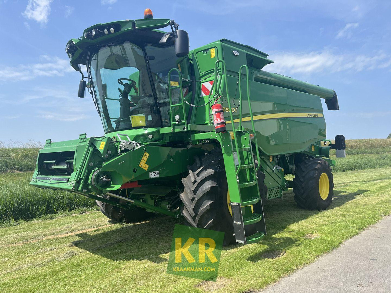 John Deere T660 - 목초수확기 : 사진 1 John Deere T660 - 목초수확기 : 사진 1