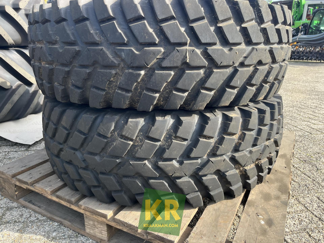 Nokian 360/80R24 Tri 2 Onbekend merk - 타이어 농업용 기계 용 : 사진 2 Nokian 360/80R24 Tri 2 Onbekend merk - 타이어 농업용 기계 용 : 사진 2