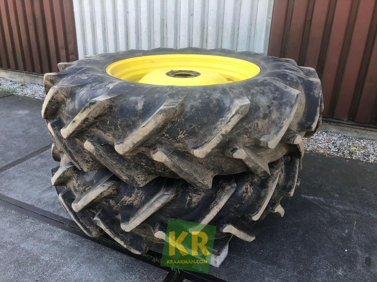 PLOEGBAND 18.4R38 Pirelli  - 타이어 농업용 기계 용 : 사진 2 PLOEGBAND 18.4R38 Pirelli  - 타이어 농업용 기계 용 : 사진 2