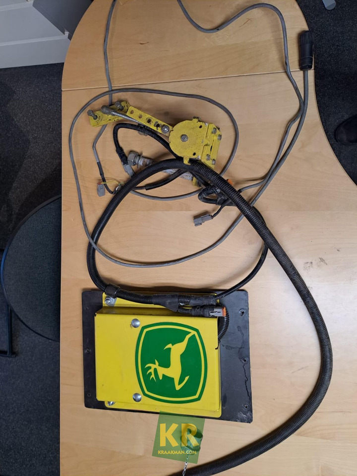 ISteer hardware John Deere - 전기 설비 농업용 기계 용 : 사진 1 ISteer hardware John Deere - 전기 설비 농업용 기계 용 : 사진 1