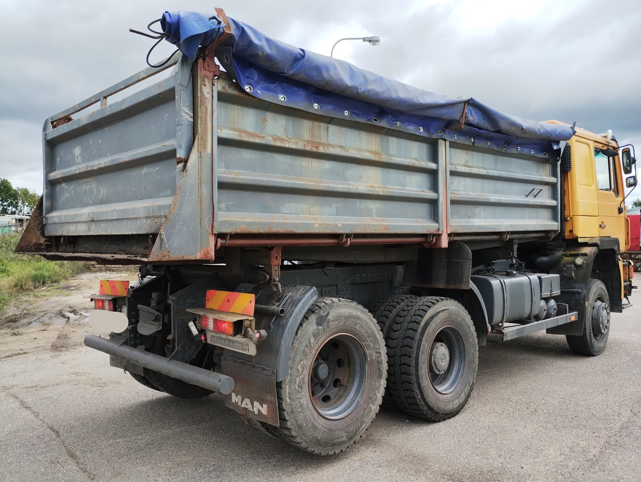 MAN F90 19-372 6X4 - 4 - 덤프트럭 : 사진 4 MAN F90 19-372 6X4 - 4 - 덤프트럭 : 사진 4