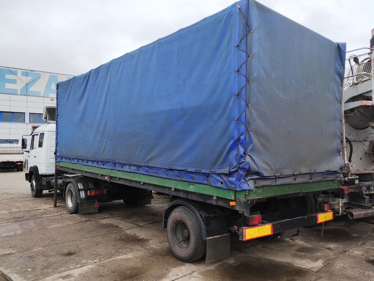 MERCEDES BENZ 1120 S + NACZEPA 1-OSIOWA TRAILER - 트랙터 유닛 : 사진 3 MERCEDES BENZ 1120 S + NACZEPA 1-OSIOWA TRAILER - 트랙터 유닛 : 사진 3