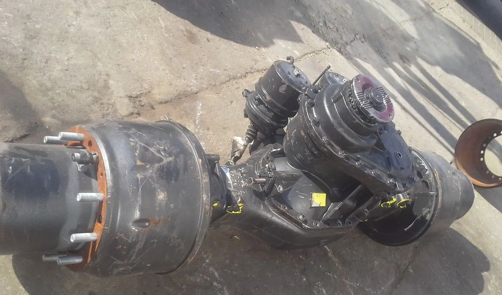 Obudowa mostu tylnego MAN TGS TGA Przelotowy HPD1382 - 차축 및 부품 트럭 용 : 사진 1 Obudowa mostu tylnego MAN TGS TGA Przelotowy HPD1382 - 차축 및 부품 트럭 용 : 사진 1