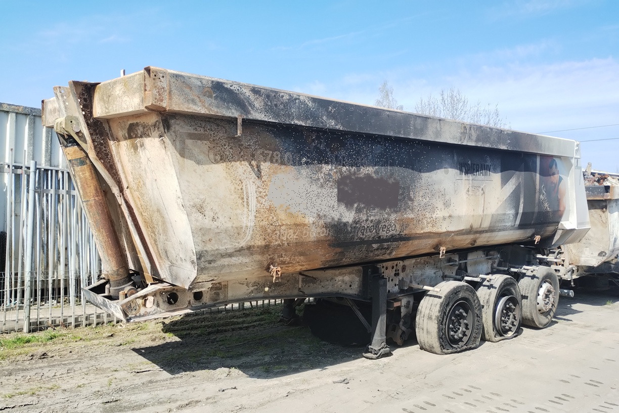 SCHMITZ CARGOBULL GOTHA 26 m3 SGF S3 2015 - 덤프 세미 트레일러 : 사진 2 SCHMITZ CARGOBULL GOTHA 26 m3 SGF S3 2015 - 덤프 세미 트레일러 : 사진 2