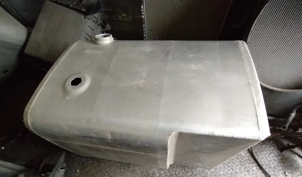 Zbiornik paliwa IVECO 100x70x70 450 LIT - 연료 탱크 트럭 용 : 사진 3 Zbiornik paliwa IVECO 100x70x70 450 LIT - 연료 탱크 트럭 용 : 사진 3