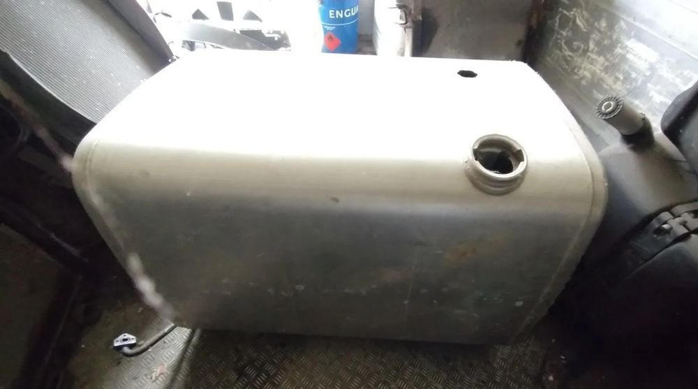 Zbiornik paliwa IVECO 100x70x70 450 LIT - 연료 탱크 트럭 용 : 사진 1 Zbiornik paliwa IVECO 100x70x70 450 LIT - 연료 탱크 트럭 용 : 사진 1