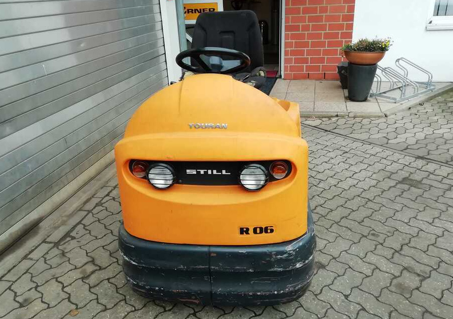 Still R06-06 - 견인 트랙터 : 사진 2 Still R06-06 - 견인 트랙터 : 사진 2