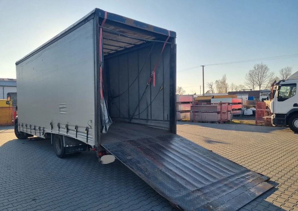 MAN LE 15 220 - 견인 트럭 : 사진 2 MAN LE 15 220 - 견인 트럭 : 사진 2